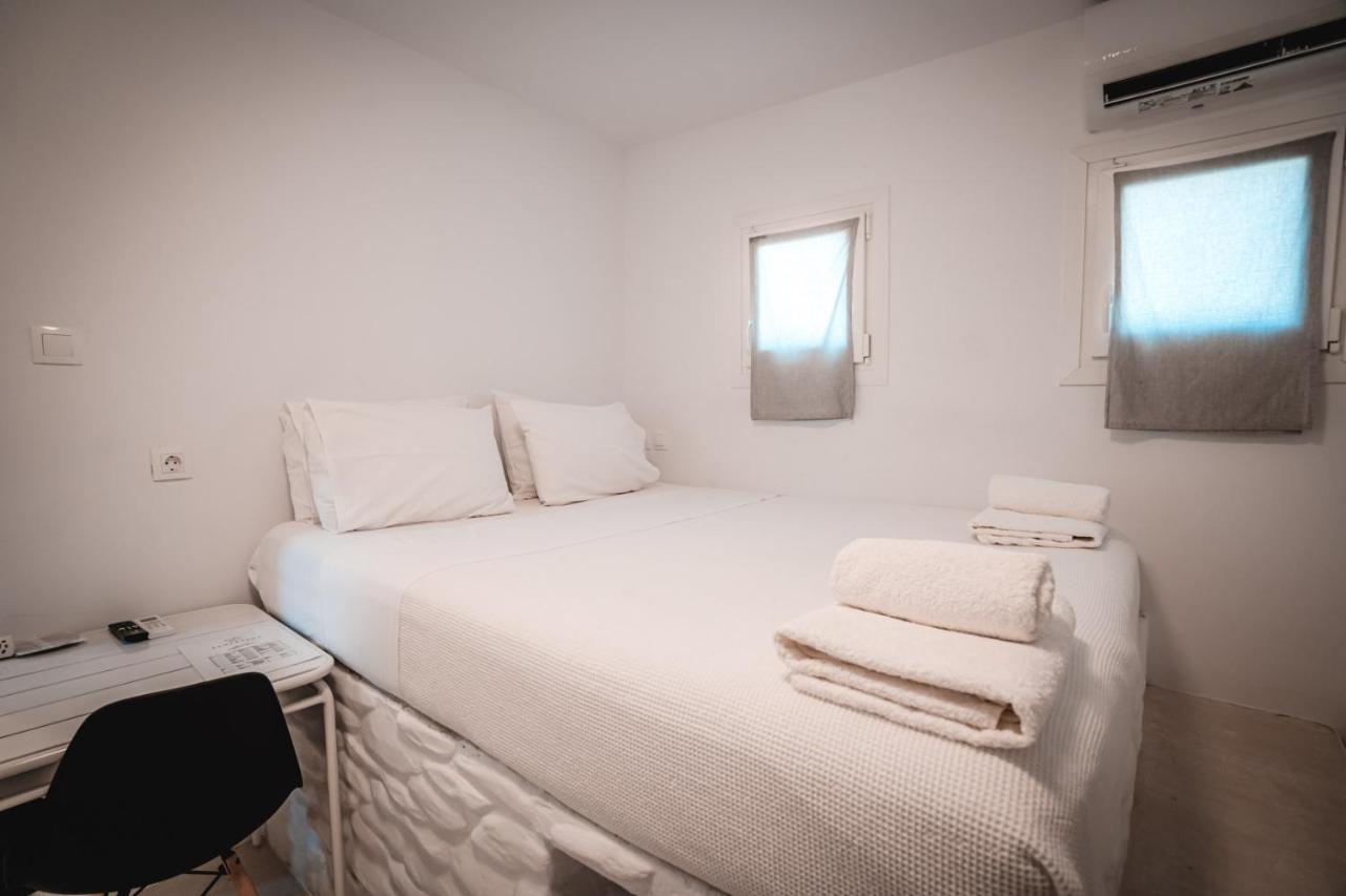 אפולוניה Esmeralda Apartments מראה חיצוני תמונה