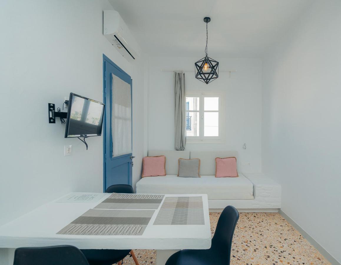 אפולוניה Esmeralda Apartments מראה חיצוני תמונה