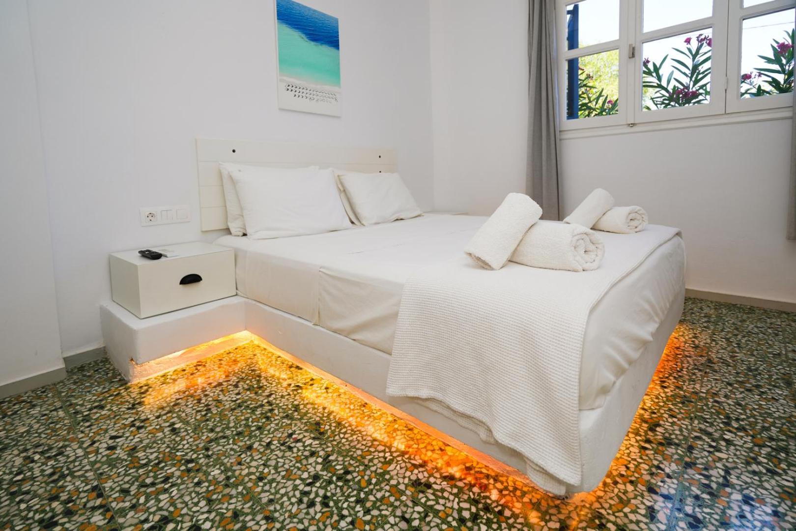 אפולוניה Esmeralda Apartments מראה חיצוני תמונה