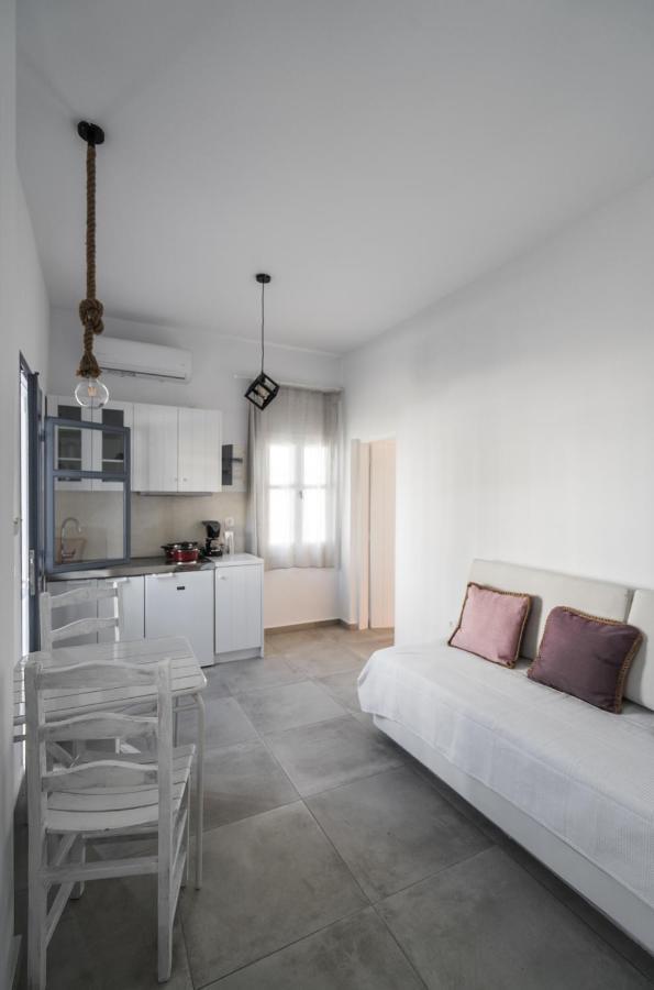 אפולוניה Esmeralda Apartments מראה חיצוני תמונה