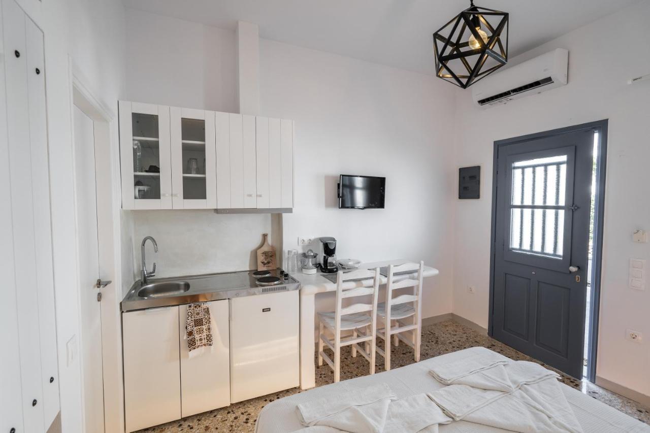 אפולוניה Esmeralda Apartments מראה חיצוני תמונה