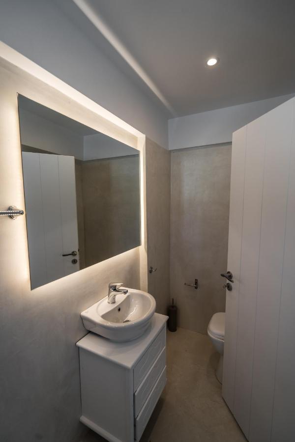 אפולוניה Esmeralda Apartments מראה חיצוני תמונה